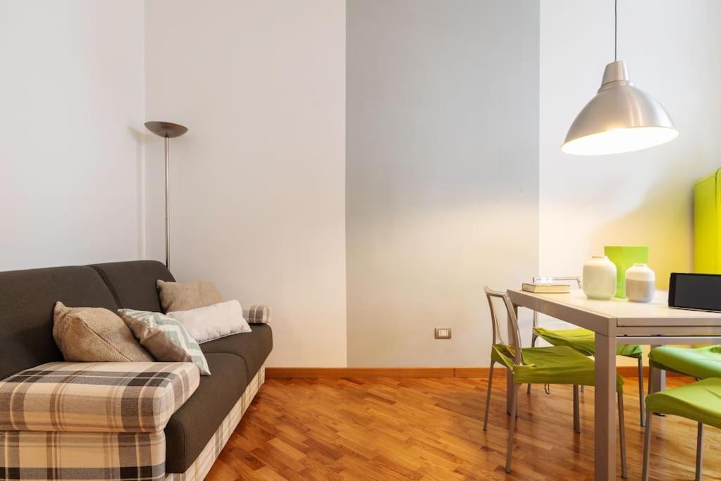 Eva Flexyrent Apartment ميلان المظهر الخارجي الصورة